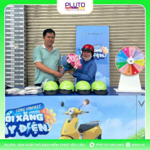 mũ bảo hiểm quà tặng khai trương